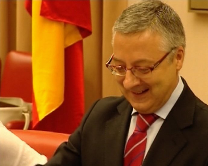 Jose Blanco recorta contratos en carreteras