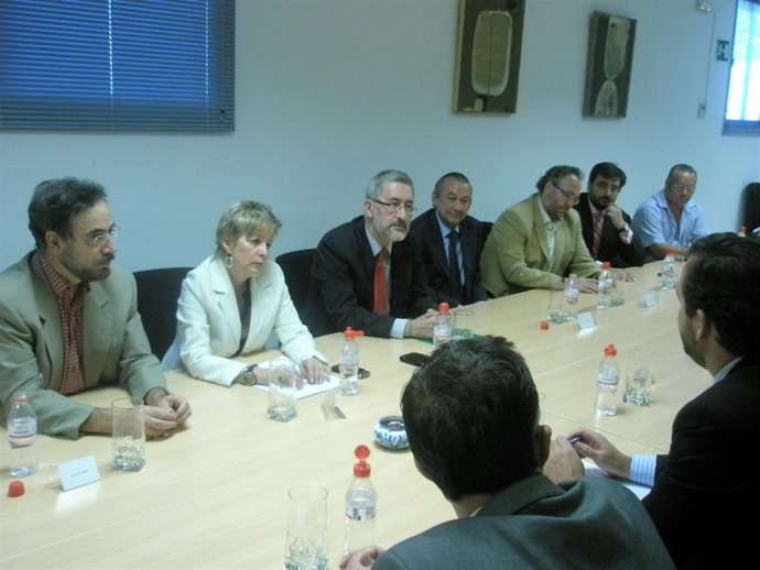 El consejero Antonio Ávila durante un encuentro con empresas