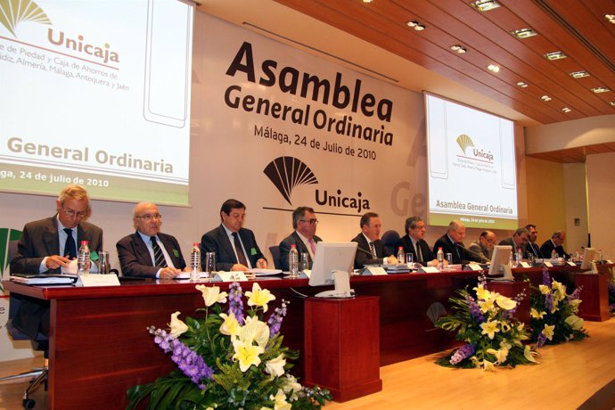 Medel preside la asamblea general de Unicaja