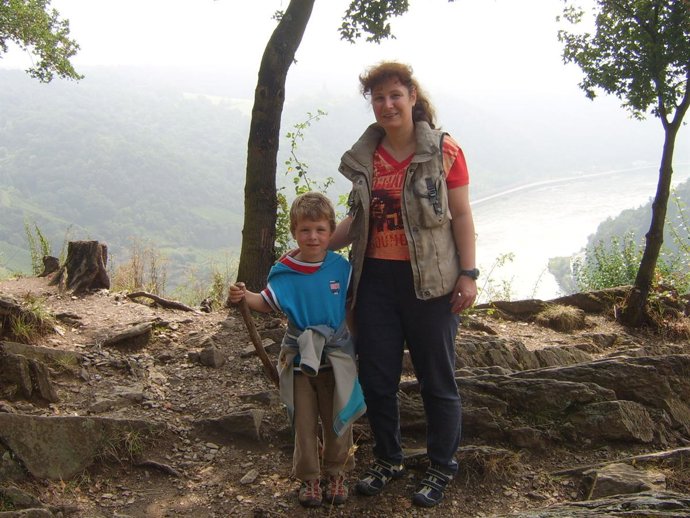 El niño desaparecido con su madre