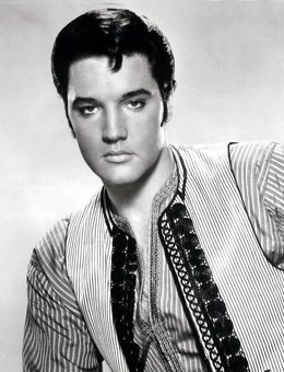 El cantante Elvis Presley en 1965