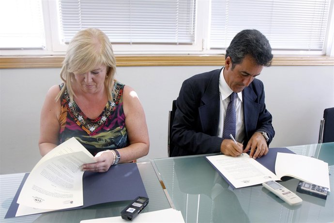 Martín y Gómez Morante firman el convenio