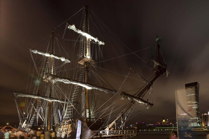 El galeón Andalucía en Shangai