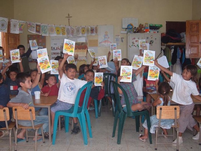 La empresa valenciana realiza acciones solidarias