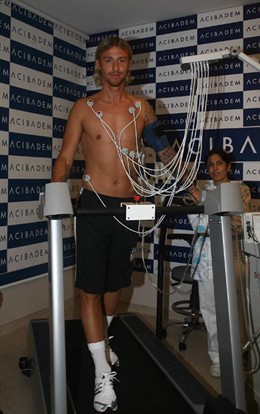 GUTI SUPERA EL RECONOCIMIENTO MÉDICO