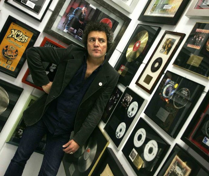 El cantante de Mclan