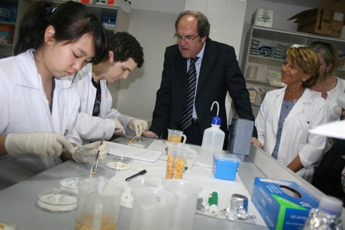 Gabilondo durante su visita al Campus Científico de Verano