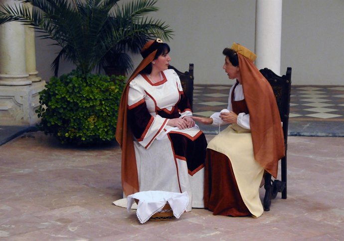 Escenificación de 'El halcón y la columna'