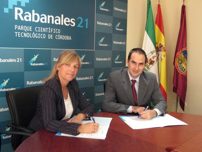 Isabel Caro y Elier Paz