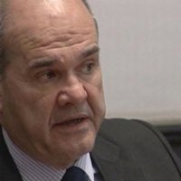 Chaves no ve "enfrentamiento" Gobierno-Junta y dice que Andalucía se ha visto menos afectada que otras regiones