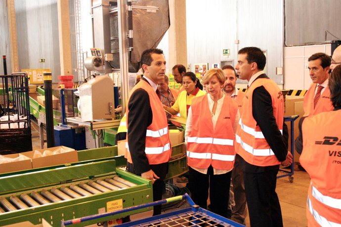 Araújo durante su visita a la factoría