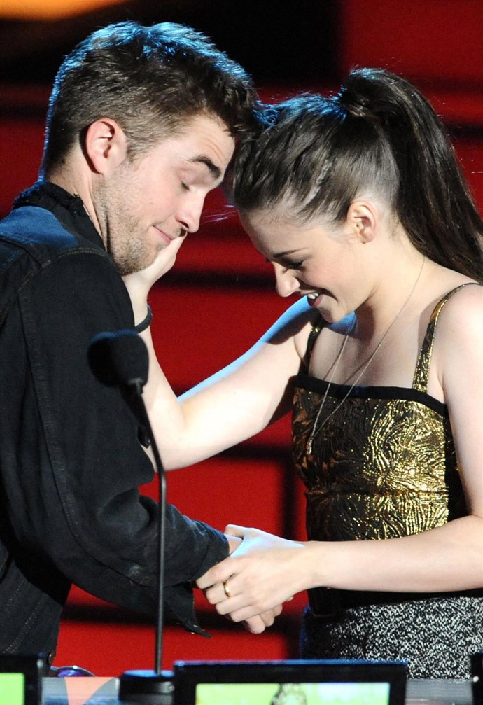 Robert Pattinson y Kristen Stewart