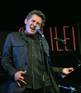 Miguel Ríos presenta el disco 'Solo o en compañía de otros' 