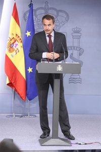 Zapatero: el acercamiento de presos busca acabar con ETA