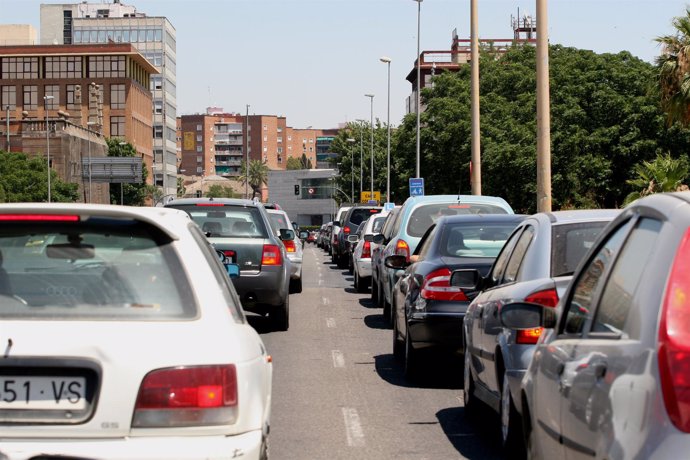 El tráfico rodado es uno de los principales problemas de la ciudad.