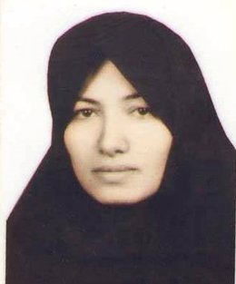 Sakineh Mohammadi Ashtiani, condenada a muerte en Irán por adulterio