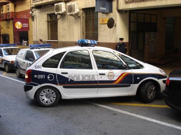 Coche patrulla de la Policía Nacional