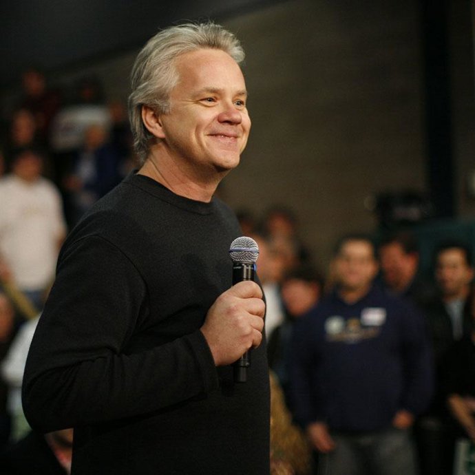 Tim Robbins presenta al candidato John Edwards del Partido Demócrata