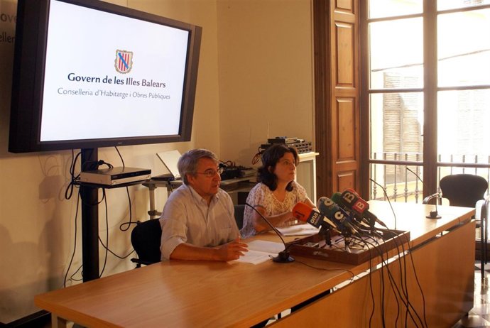 Carbonero y Santiago, durante la rueda de prensa.