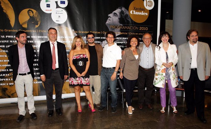 Roberto Varela junto a las estrellas de la Gran Gala Lírica