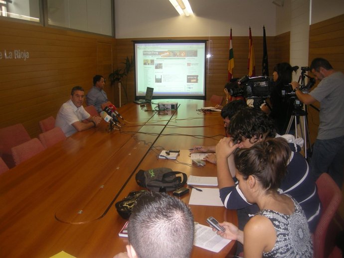 Burgos presenta la web de carreteras