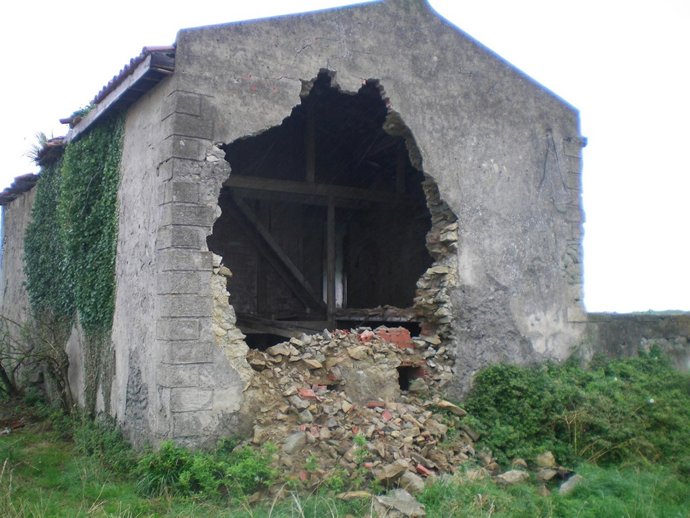 El número 30 de la c/ Rochela, declarado en ruina