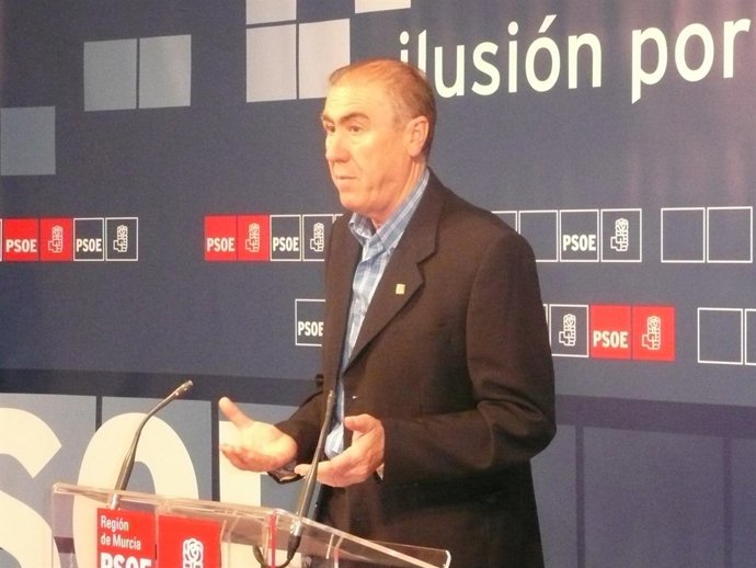 Jesú López en la rueda de prensa