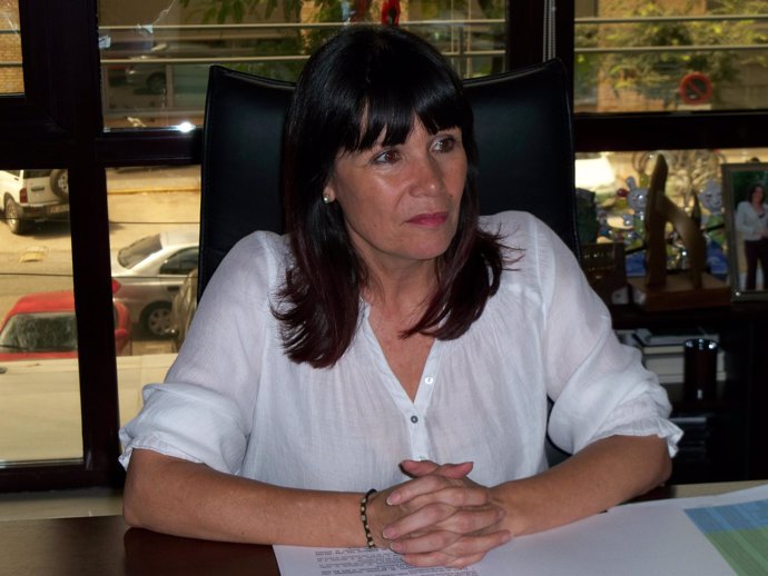 La consejera para la Igualdad y el Bienestar Social, Micaela Navarro, durante la