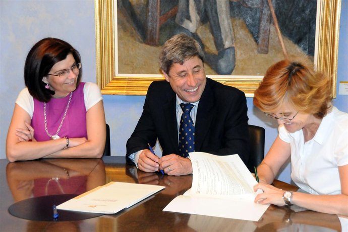 La Diputación de Córdoba y la Asociación de Mujeres Rurales de Córdoba (Ademur) 