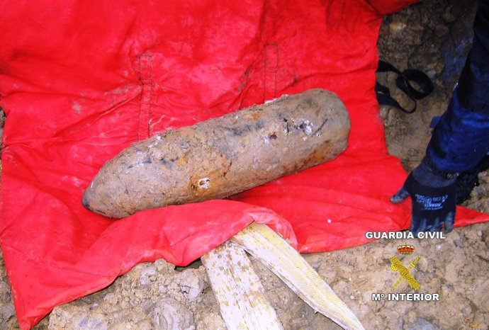 Bomba de aviación hallada en Pámanes en 2009