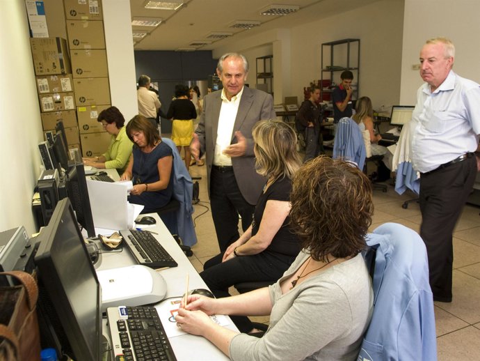 Duque durante la visita a los talleres de empleo