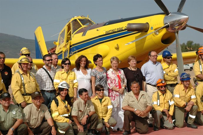 La delegada de la Junta de Almería, María Isabel Requena, y el delegada provinci