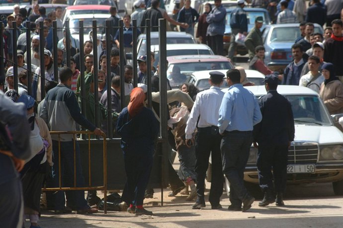Puesto fronterizo de Beni Enzar en Melilla