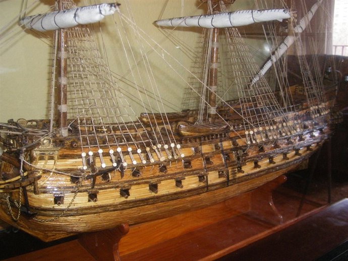Maqueta de barco