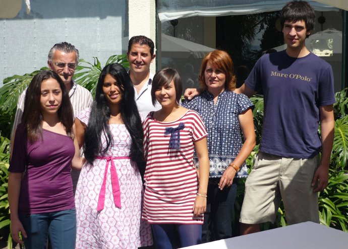 Entrega de diplomas a alumnos del Hotel-Escuela Las Carolinas