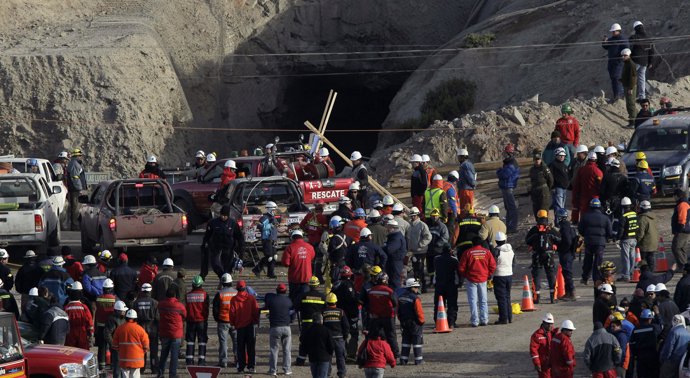 Mineros atrapados en Chile
