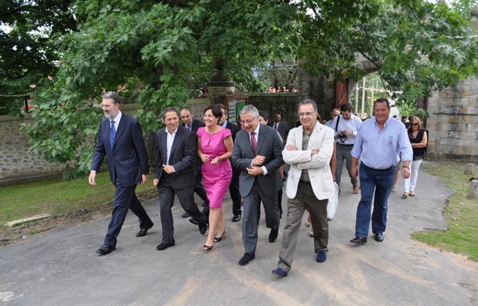 El ministro de Fomento visita la Finca del Marqués de Valdecilla