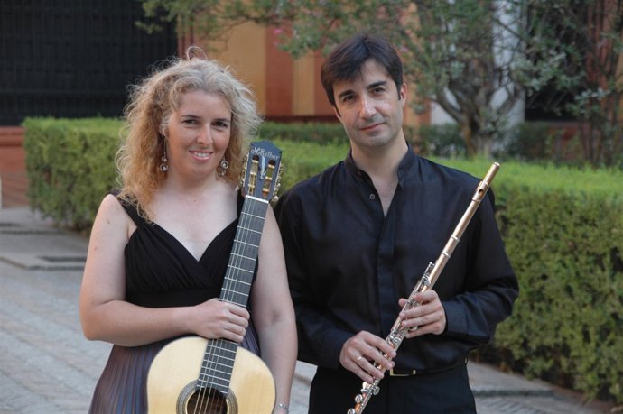 Imagen de María Esther Guzmán y Luis Orden