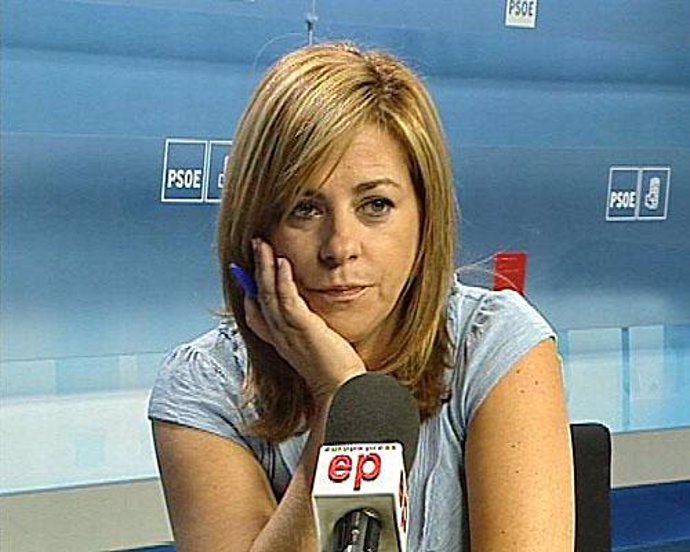 La secretaria de Relaciones Internacionales y Cooperación del PSOE, Elena Valenc