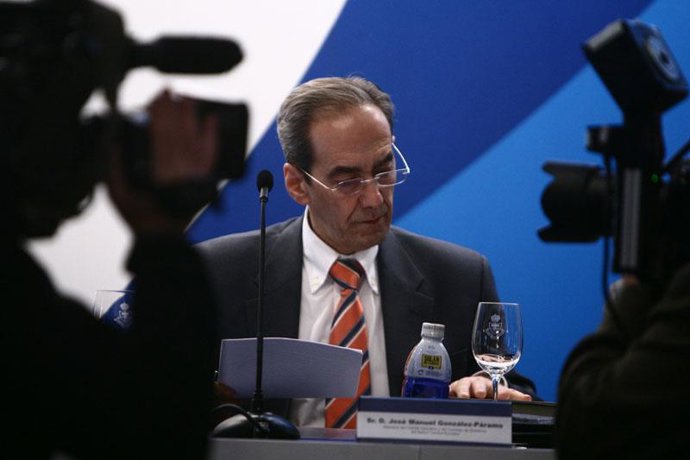 miembro del comité ejecutivo y del consejo de gobierno del Banco Central Europeo