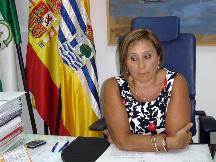 La alcaldesa de Isla Cristina, María Luisa Faneca