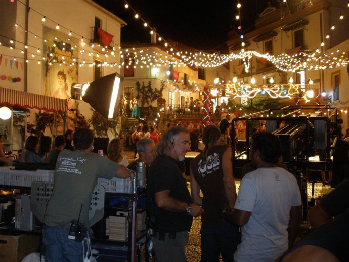 Momento del rodaje de la película de Bollywood 'Sólo se vive una vez' en Alájar 