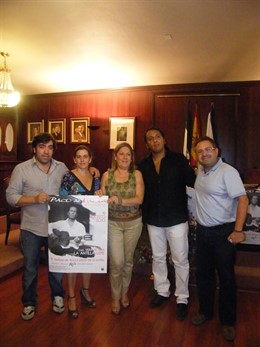  Imagen de la  presentación del concierto de Paco de Lucía en La Antilla