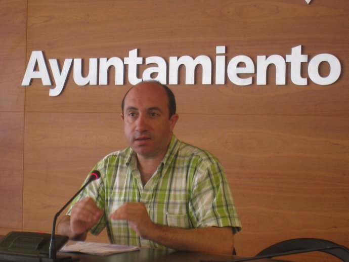 El portavoz del equipo de Gobierno municipal, Vicente Urquía