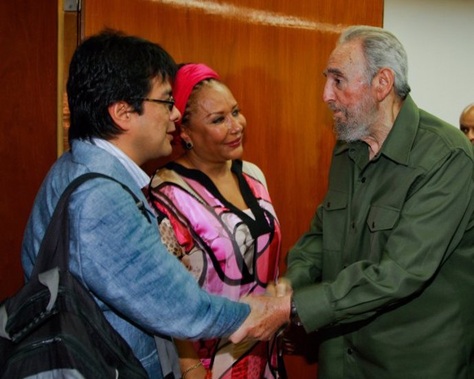 El ex presidente cubano Fidel Castro con la senadora colombiana Piedad Córdoba
