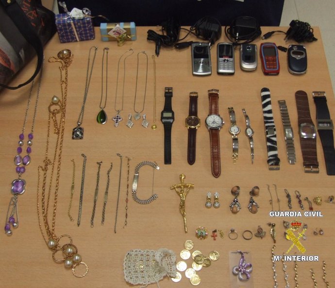Algunos de los objetos que habían sido robados