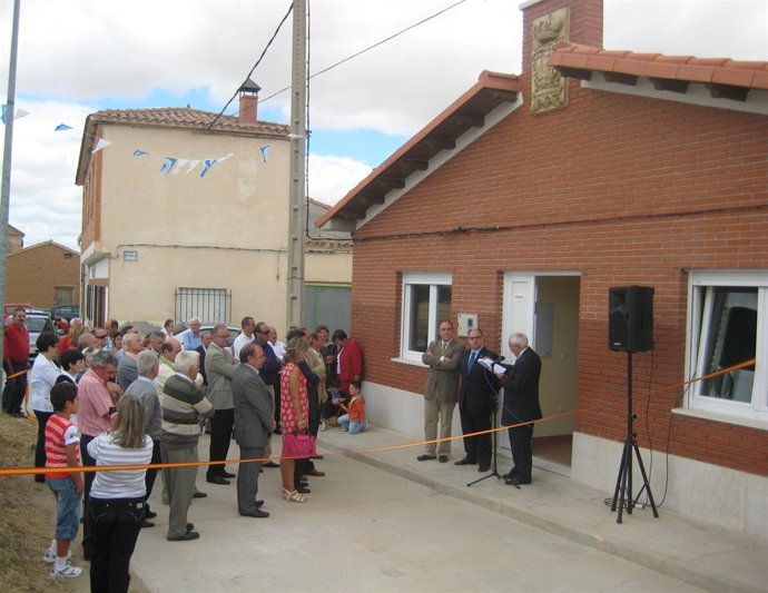 Inauguración de la Casa Consistorial de Reinoso de Cerrato (Palencia)