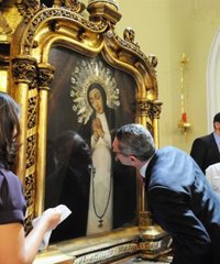 Gallardón pide a la Virgen de la Paloma salir "pronto de esta crisis" y "que no la sufran los más débiles"