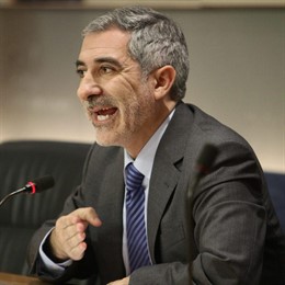 Rueda de prensa del diputado de Izquierda Unida, Gaspar Llamazares