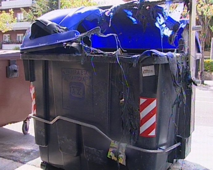 queman contenedores en Zarautz R